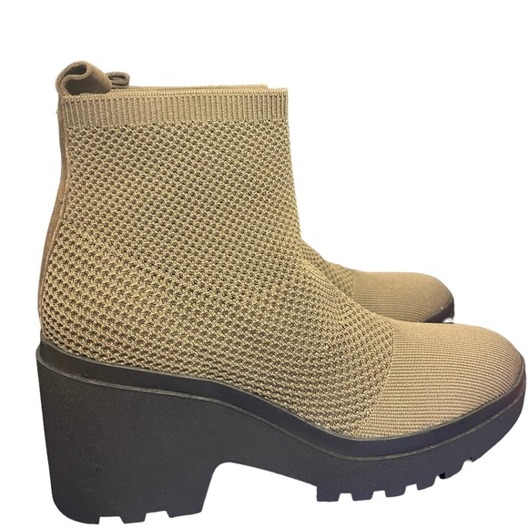Eileen Fisher Dark Brown Neutral Textured Knit Bootie Boot sz 10 (Runs Small ) - Picture 1 of 8